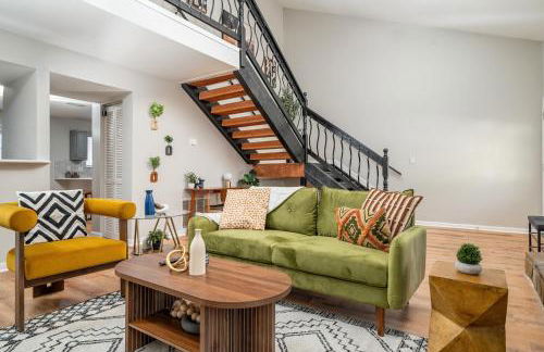 Heritage Haus - Luxe 2BR w Deck, Pets OK, Wi-fi, Near Marietta Sq - Foto 1