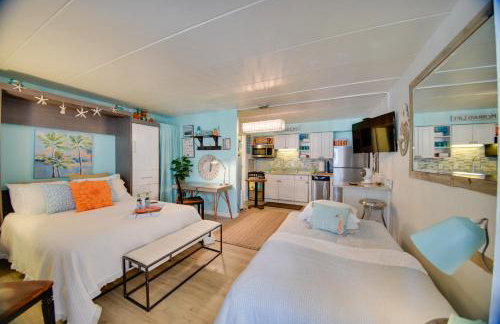 Chic Virginia Beach Retreat - Pool, Steps to Beach - Photo 10