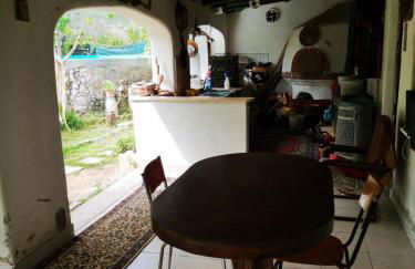 Pinnettu sardo tipica abitazione sarda in ecosistema insetti e animaletti simpatici in condivisione bagno esterno a 10metri Leggere attentamente Prima di prenotare - Foto 32