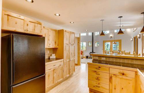 Lovely Home with Great Views and Private Hot Tub - Porcupine Slopes - Foto 26