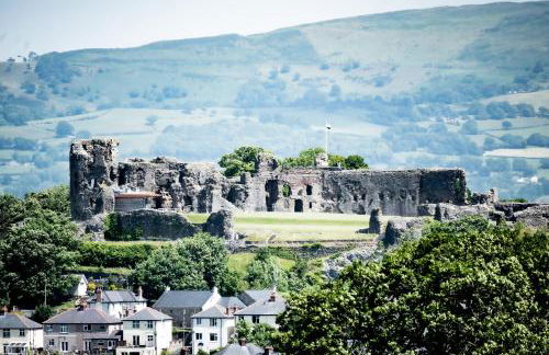 The Old Mill Holiday Cottages, Nr Mold - Foto 32