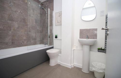 Modern Two BR | Free Parking - Foto 55