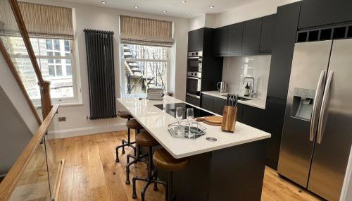 The Hideaway - Photo 1