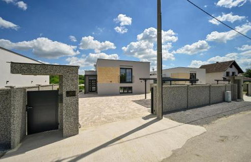 Beautiful Home In Maglenca With Sauna - Foto 13