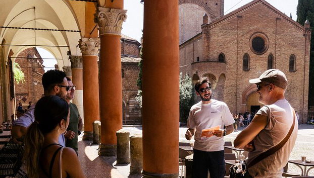 Recorrido gastronómico privado por Bolonia con guía local - Foto 2