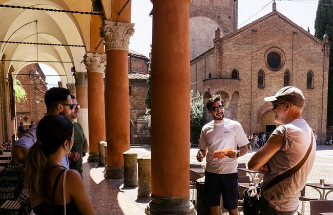 Recorrido gastronómico privado por Bolonia con guía local - Foto 2