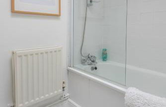 3-bedroom flat for 4, excellent transport connections - Foto 19