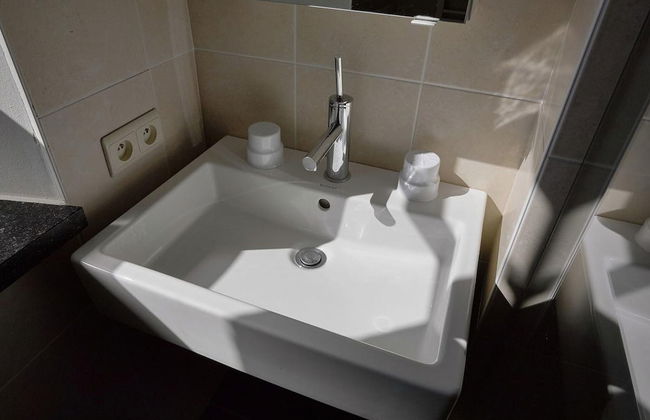 Cozy Studio in a 16th Century Castle - Photo 18