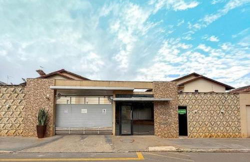 Refúgio á 9 min do Autódromo| Casa de 2 andares | Próx. ao Shopping Flamboyant | @JamelCecilio - Foto 2