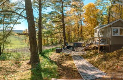 Charming Little House at Buckleberry View EV Recharge Gorgeous View Hot Tub - Foto 13