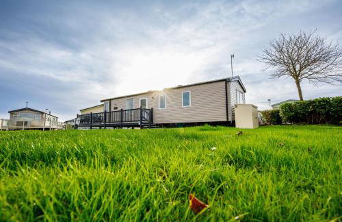 2Bed Whitley Bay Home - Free Parking, Close to beach & St Mary's Lighthouse - Photo 70