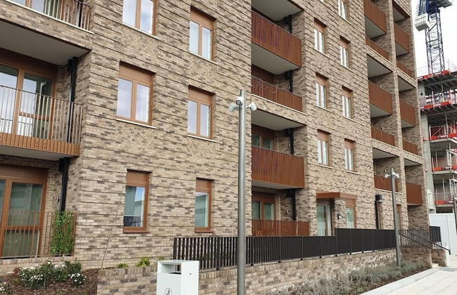 Riverside Retreat in Barking - Photo 42