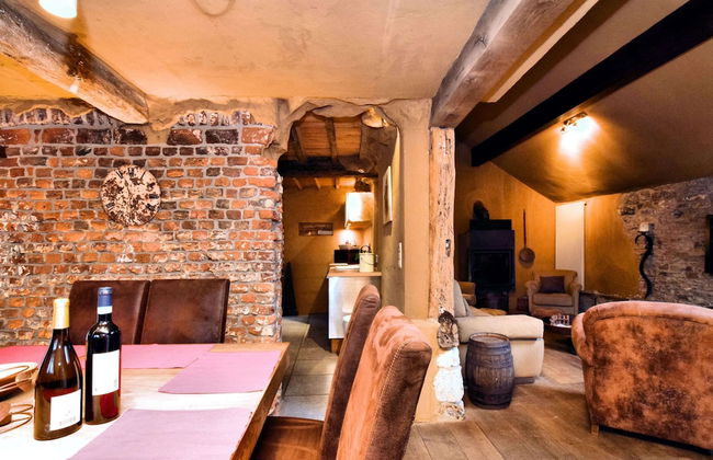 Relaxing Retreat Near Forests - Photo 28