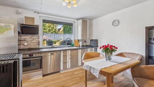 Stunning Apartment In Vöhl - Basdorf - Foto 4