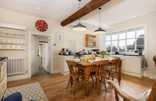 Beautiful Cotswold Farmhouse with Hot tub - Foto 32