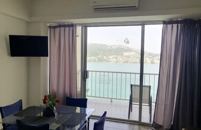 Beautiful Twin Towers Suite With Balcony and Stunning sea View - Foto 7