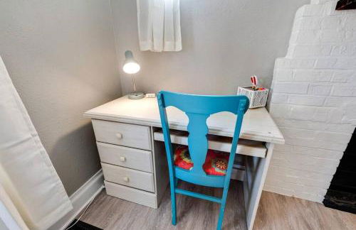 94 WalkScore King Bed Capitol Hill Beachy Apt - Foto 8