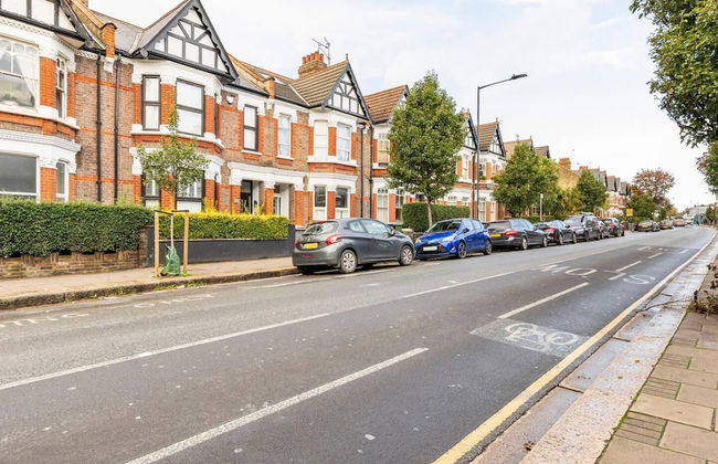 Charming 3-bed Apartment in London - Foto 50