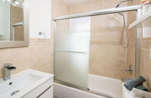 Beautiful 7-Bedroom Villa with Pool - Foto 27