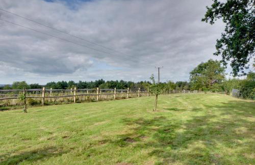 3 Bed in Staplecross oc-rh1162 - Photo 28