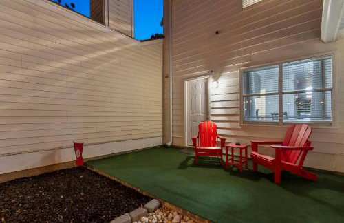 Day Dreamer minutes to Stadium with Fire pit and Parking - Foto 34