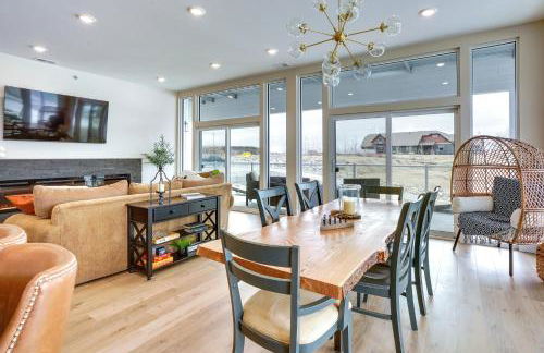 Waterfront Watertown Condo with Patio and Pool Access! - Foto 5