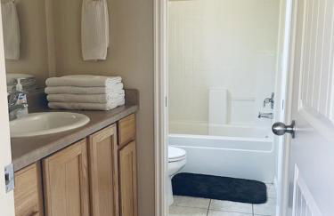 3BR / 2BA Townhome with Pool, Patio, WiFi, Washer/Dryer - Foto 9