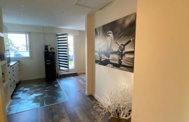 Le Havre by Leslodgespa - Confort et élégance, terrasse privée, proche de l'aéroport et de Bâle - Foto 11