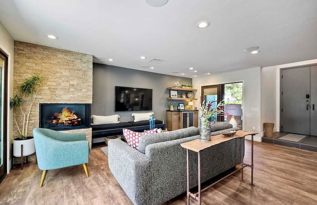 Fresh & Modern 3 BDR Just Blocks From Beach! - Photo 15