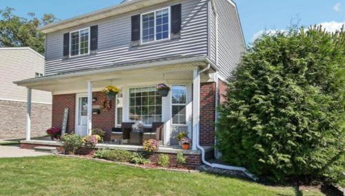 Newly Luxury Dream Home With 4 Bedroom 2 Full Bath, Full Body Massage Chair, 65Inch TV, Nice Deck, Fenced Backyard, Private Gym - Foto 4