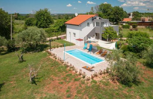 Three-Bedroom Apartment In Porec - Foto 10