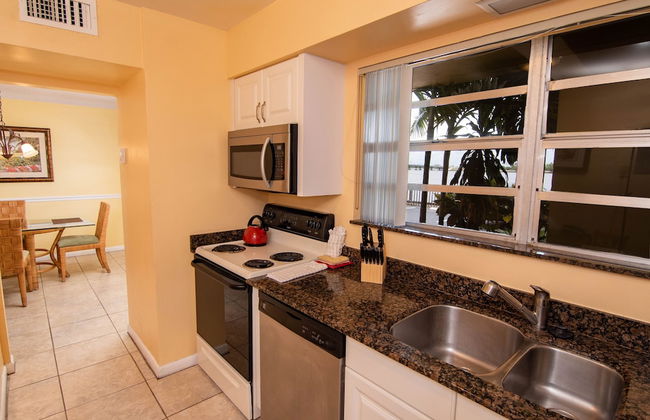 Palm Beach Waterfront Suites - Foto 25