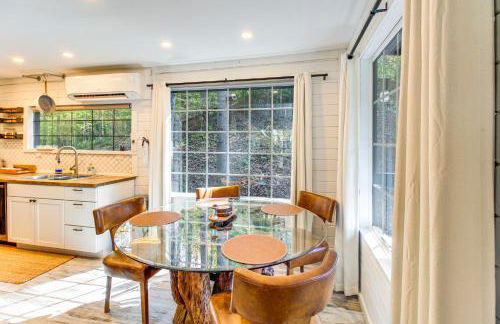 Deck and Grill Cozy Cottage in Talking Rock! - Foto 3