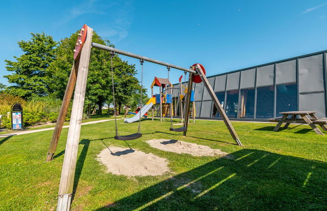 3 bedroom House in Breskens with swimming pool and terrace - Photo 11