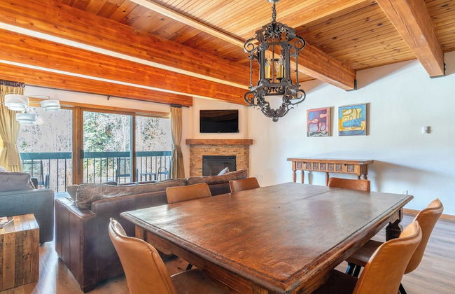 Riverside Condos C102 by Avantstay Condo Close To Downtown, Town Park & Ski Lift #8 - Foto 3