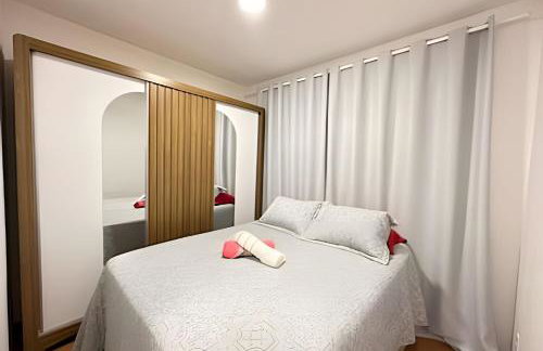 Apartamento na praia, 2 quartos e área de lazer - Foto 9