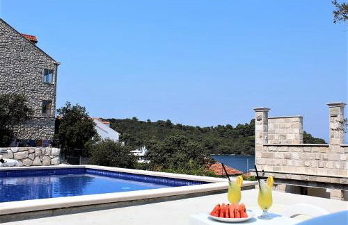 Corallium Lux - Photo 33