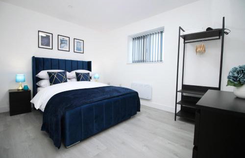 New Cardiff Bloc Exclusive Apartments By Prime Stays - Shops and Parking - Great for Groups and Families - Foto 31