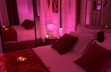 Suite romantique La Maison de Flora SPA intérieur, jardin et lit King size - Foto 27