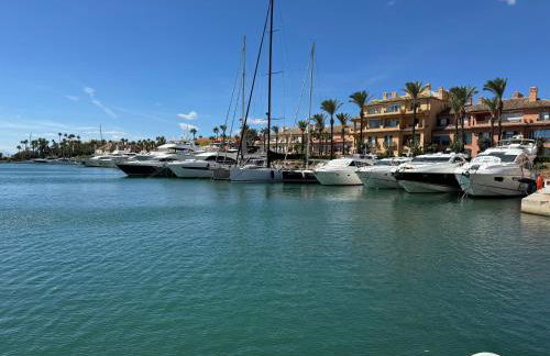 Seaside Sotogrande Retreat with pool - Foto 39