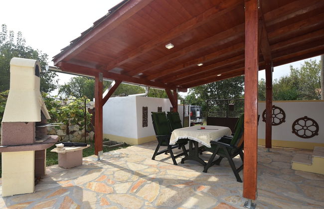This Pleasant Holiday Home is an Ideal Starting Point to Explore Dalmatia - Foto 11