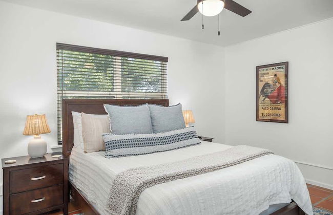 Pecan Retreat-half Mile to Main - Foto 6