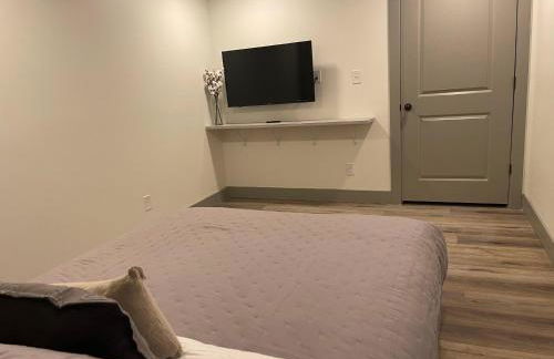 Main Street Farmhouse City Retreat by Hollyhock - Foto 24