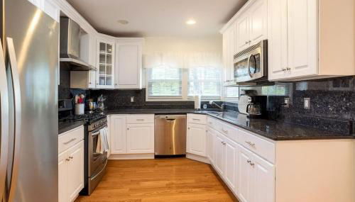 Spacious Oceanview Villa Elegant Coastal Escape, Sleeps 22 - Foto 3