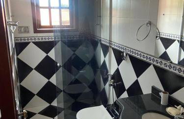 Casa Espaçosa com Piscina, 3 Quartos e Wi-Fi - Foto 11