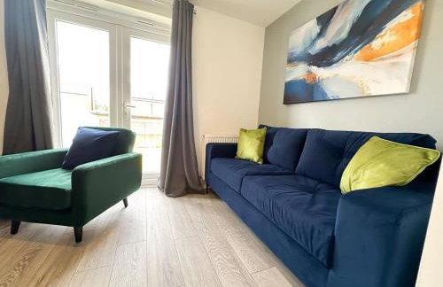 Chestnut House by Blue Skies Stays - Photo 8