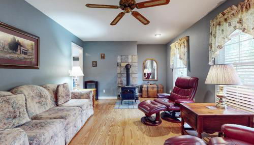 Serene Home Near Douglas Lake Yard Games Grill - Foto 4