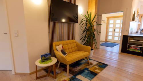 Gaul Lodge - für bis zu 8 Gäste, inkl Königscard, 4 Schlafzimmer, 2 Bäder, große Küche, gratis Parken & WLAN, Self Check-in - Foto 5