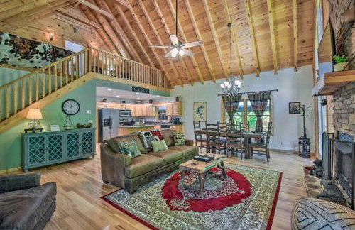 Great for Families! Lavish Hiawassee Cabin - Foto 8