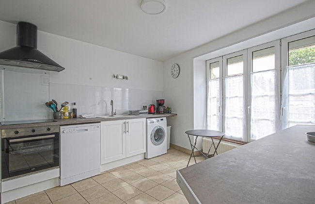 Spacious Holiday Home With Garden - Foto 7